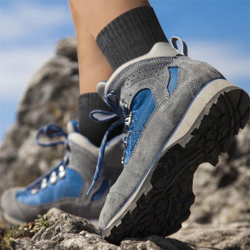 (image for) YUEDGE 5 Pairs Men Sports Cotton Socks Athletic Cushioned Hiking Walking Socks Terry Thermal Socks Moisture Wicking Casual Socks Fitness Socks